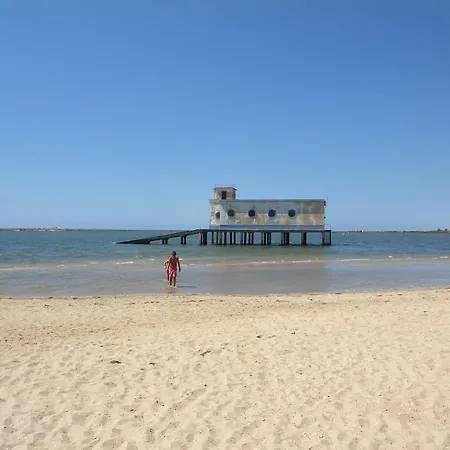 Beach Holiday *